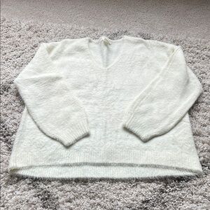 Women's H&M White Sweater
